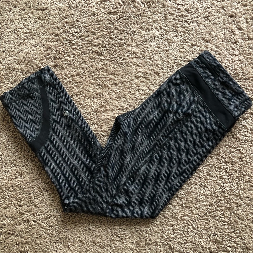 Lululemon cropped leggings